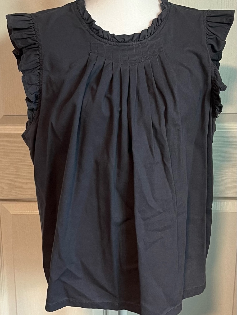 Universal Thread Gray Sleeveless Frill Detail Blouse